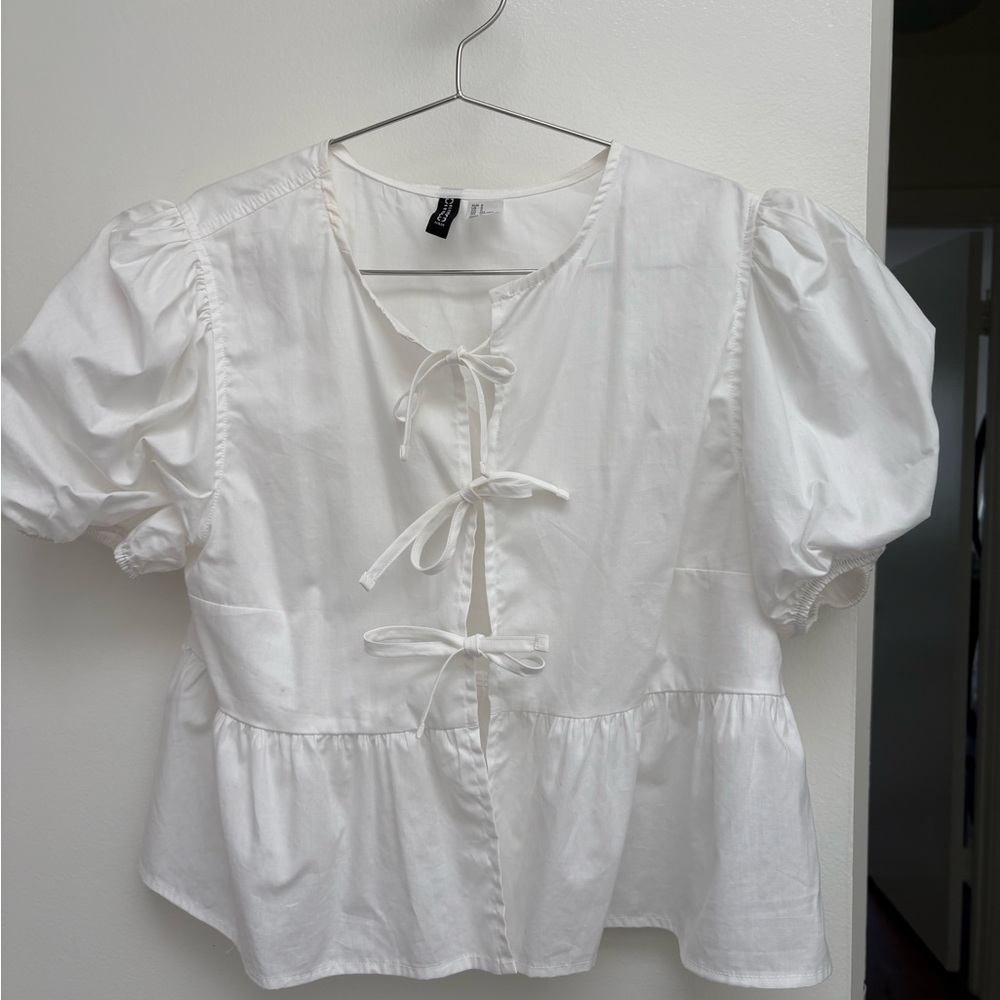H&M White Tie-Front Puff Sleeve Blouse